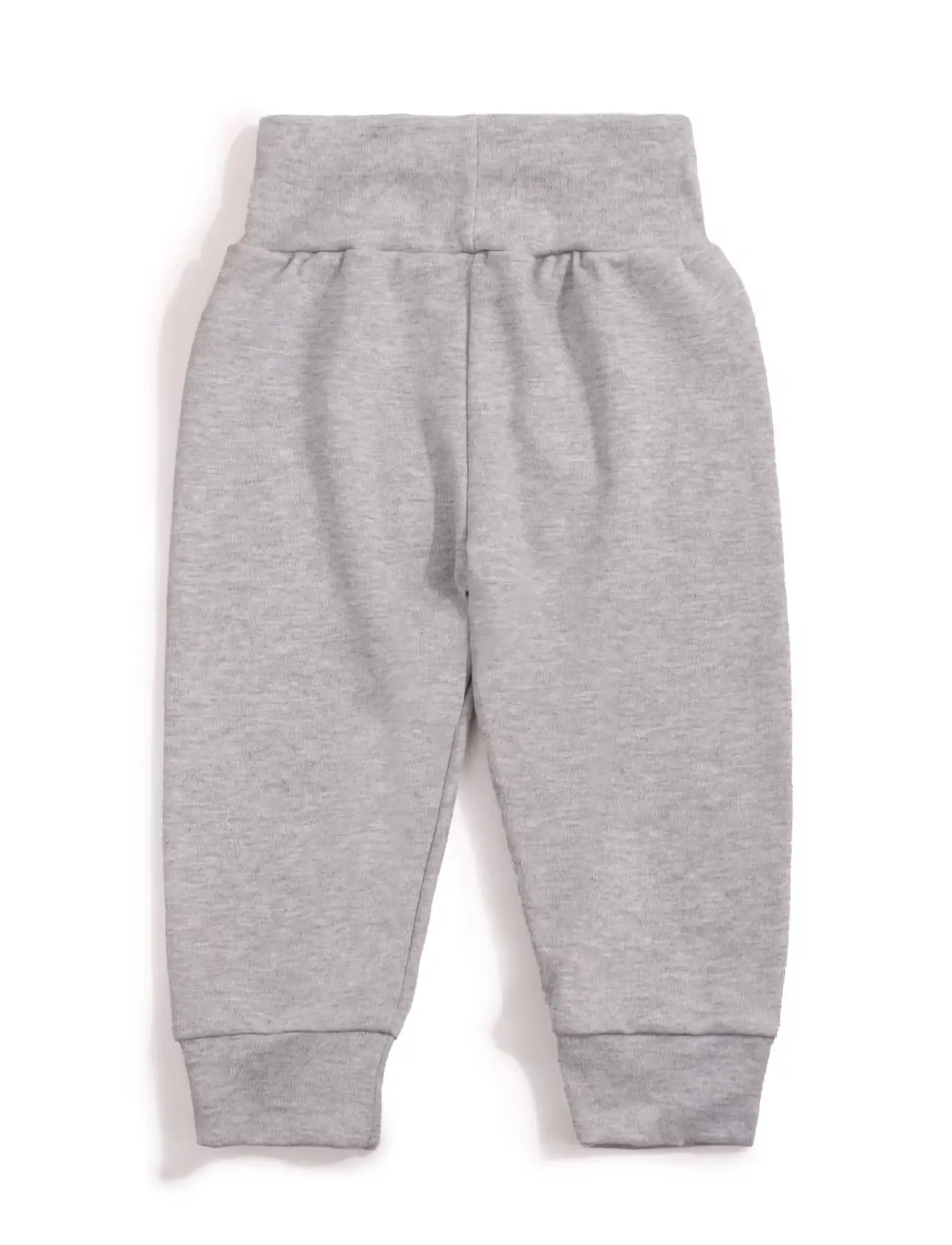 Custom heather grey baby joggers, featuring an extended high-waist ribbed band for tummy protection, soft cotton fleece fabric, and gentle ankle cuffs. Premium infant sweatpants from a professional OEM/ODM clothing manufacturer.
