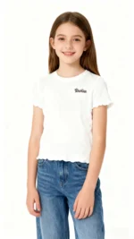 Custom white girls' fitted T-shirt with lettuce edge trim on sleeves and hem, ribbed cotton baby tee, professional OEM/ODM kids apparel factory in China.